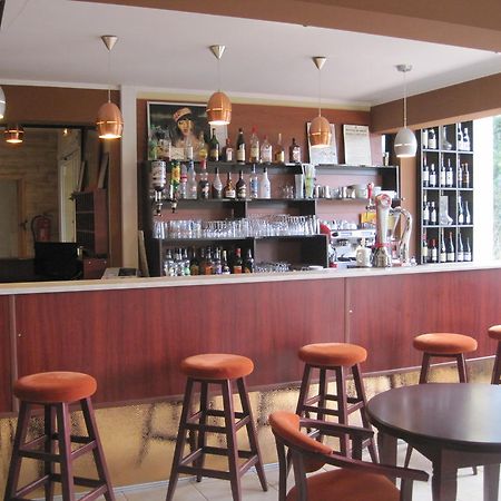 Hotel Restaurant Rive Gauche Bessines-sur-Gartempe Exterior photo