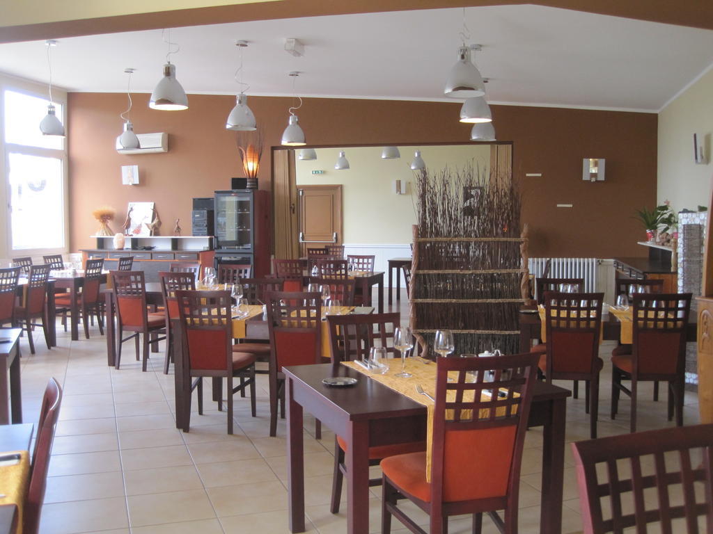 Hotel Restaurant Rive Gauche Bessines-sur-Gartempe Exterior photo